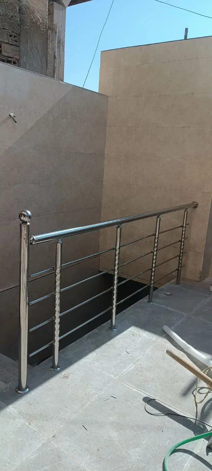 نرده استیل،تایل۶۰*۶۰،پی‌وی‌سی|خدمات پیشه و مهارت|ایلام, |دیوار