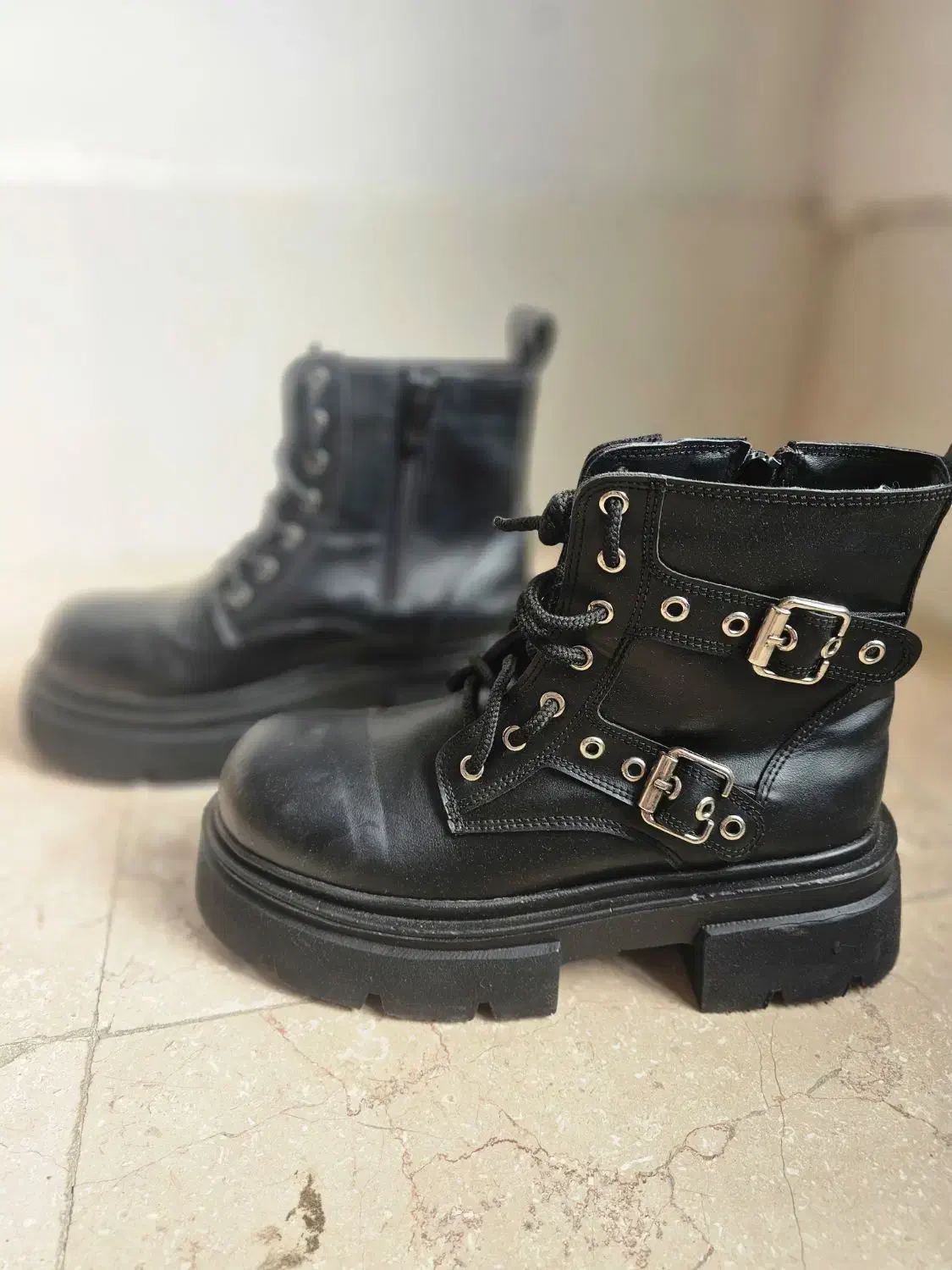 نیم پوت|کیف، کفش، کمربند|زنجان, |دیوار