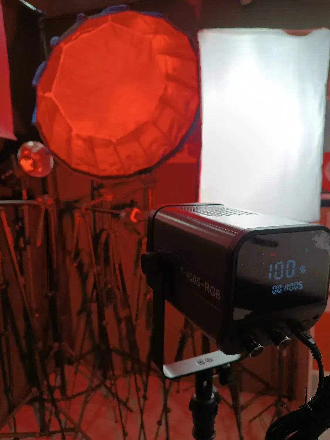 ویدیو لایت rgb  ویدیو لایت سافت باکس اکتاباکس|دوربین عکاسی و فیلم‌برداری|مشهد, اقبال|دیوار