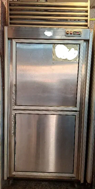 یخچال فریزر صنعتی دستگاه بستنی نیکنام فر ساندویج|کافیشاپ و رستوران|پیشوا, |دیوار