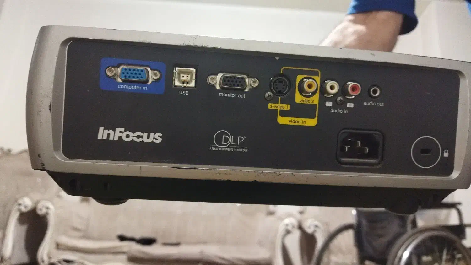 ویدیوپزژکتور|تلویزیون و پروژکتور|چهاردانگه (تهران), |دیوار