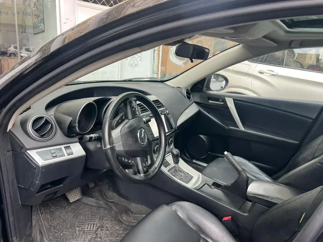 مزدا ۳ مدل ۹۰|خودرو سواری و وانت|شیراز, شهرک بهشتی|دیوار