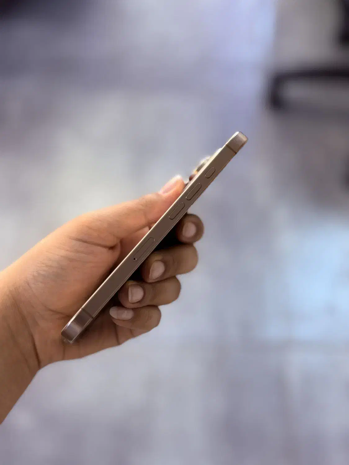 iphone 16 pro|موبایل|شیراز, قدوسی غربی|دیوار