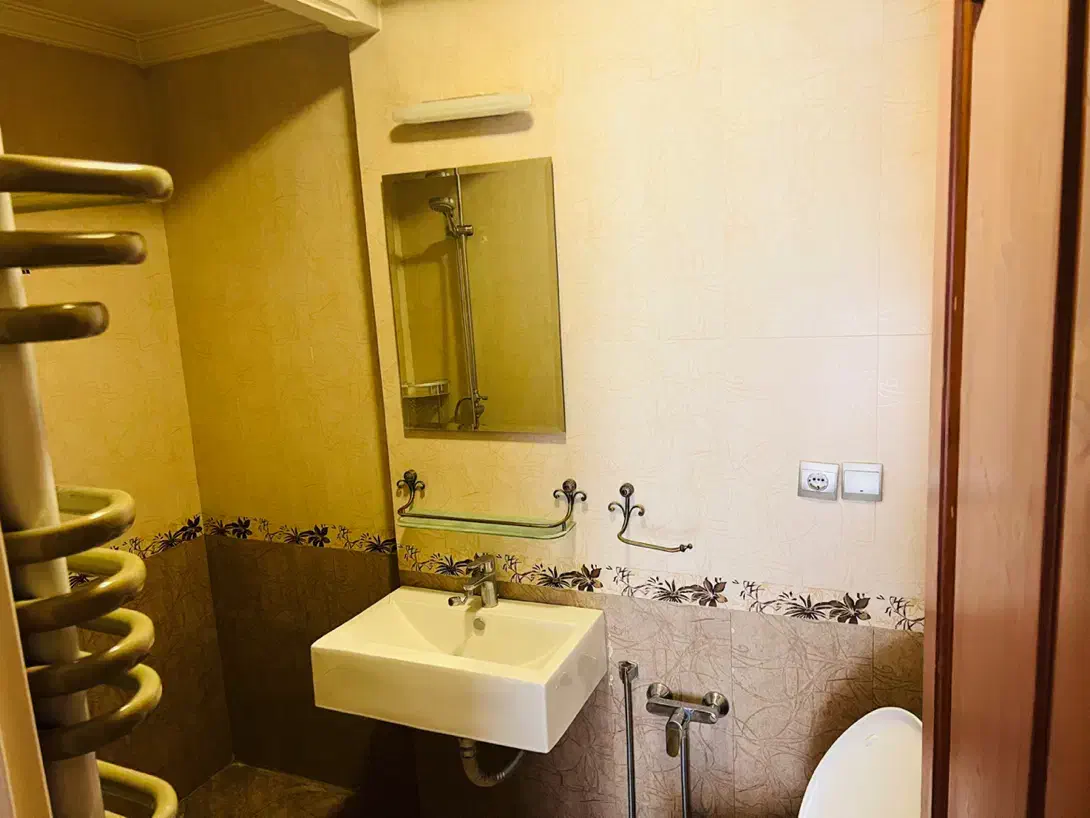 پاسداران ۱۲۵ متر ۲ خواب روبه آفتاب