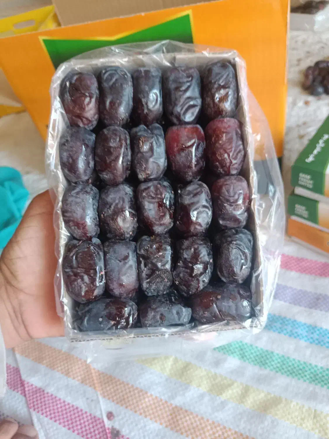 خرما مضافتی|خوردنی و آشامیدنی|باسمنج, |دیوار