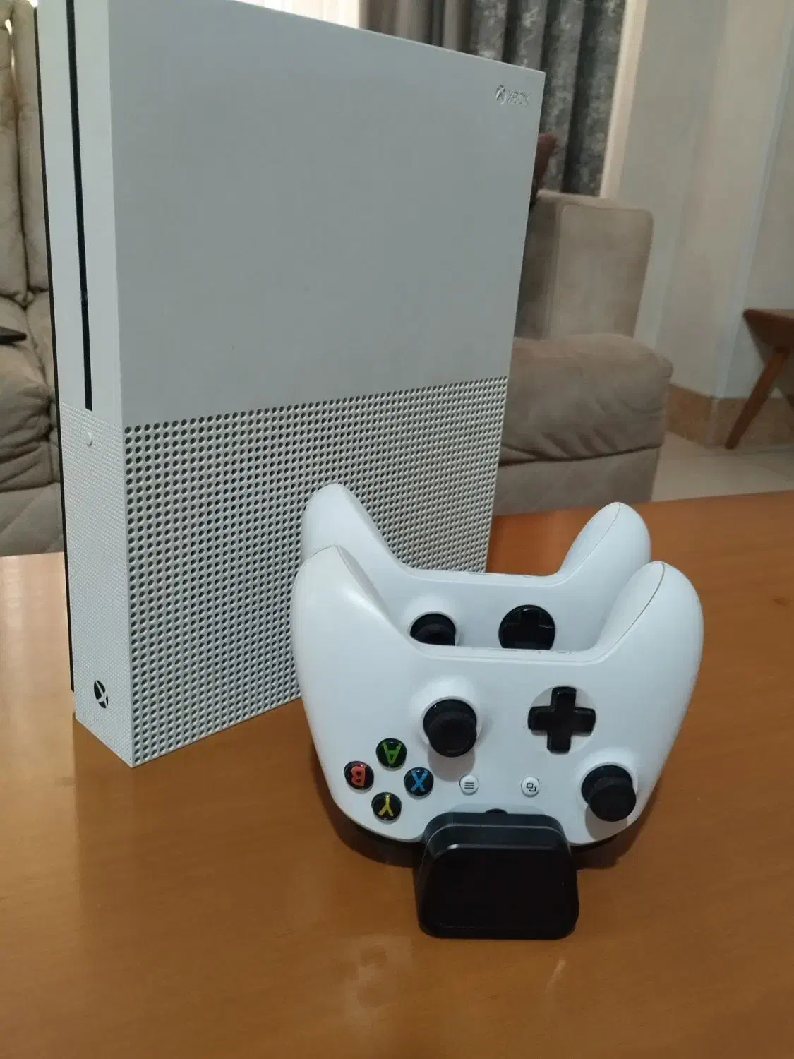 Xbox  one s|کنسول، بازی ویدئویی و آنلاین|هشتگرد, مدرس|دیوار