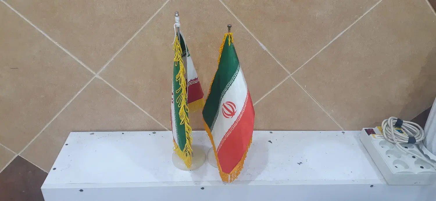 دو عدد پرچم ایران|لوازم التحریر|قم, بلوار امین و ساحلی|دیوار