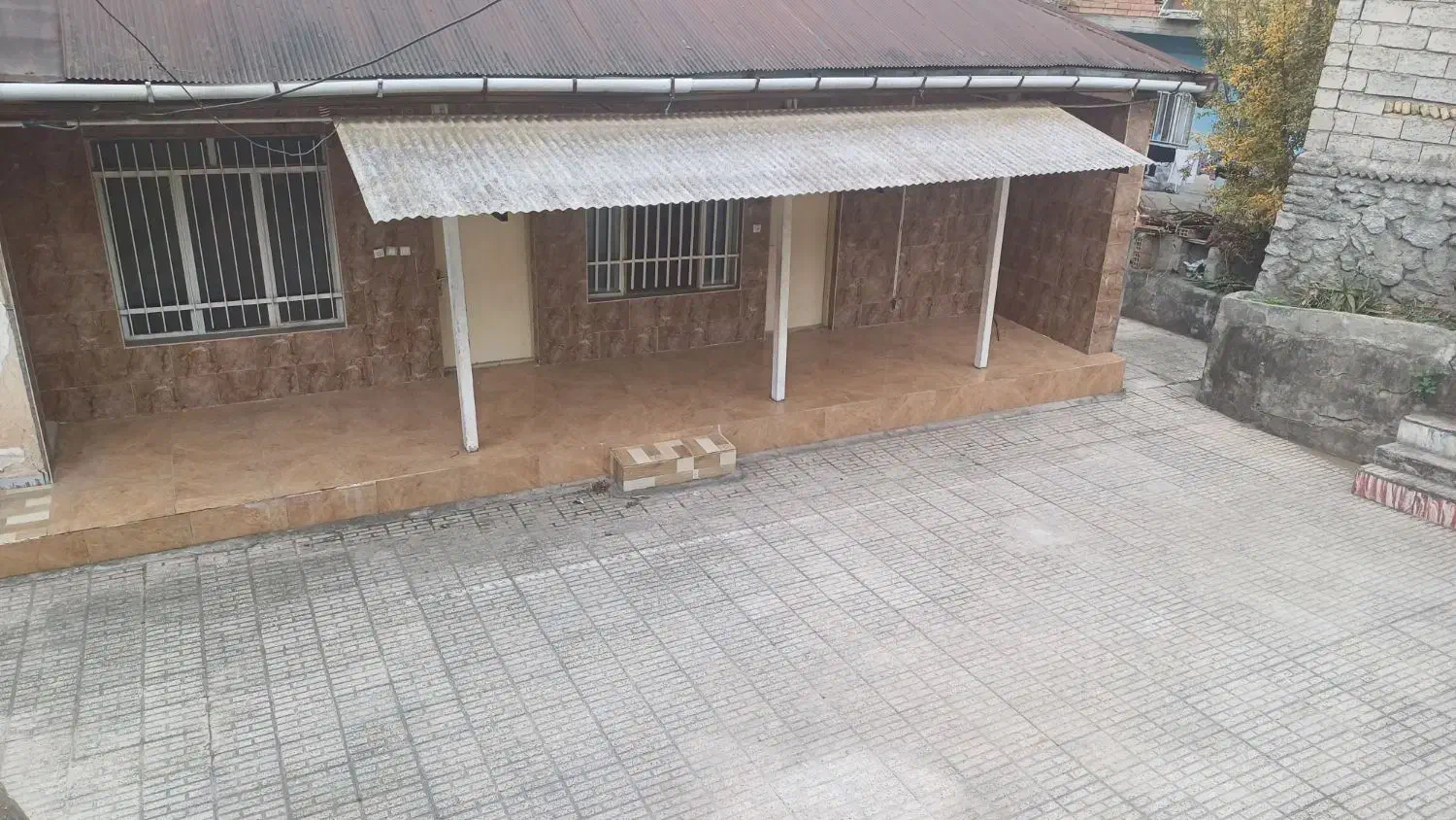 ساختمان ویلایی قدیمی|فروش خانه و ویلا|زیرآب, |دیوار