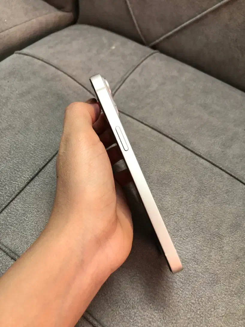 گوشی ایفون۱۳نرمال سفید|موبایل|امیدیه, |دیوار