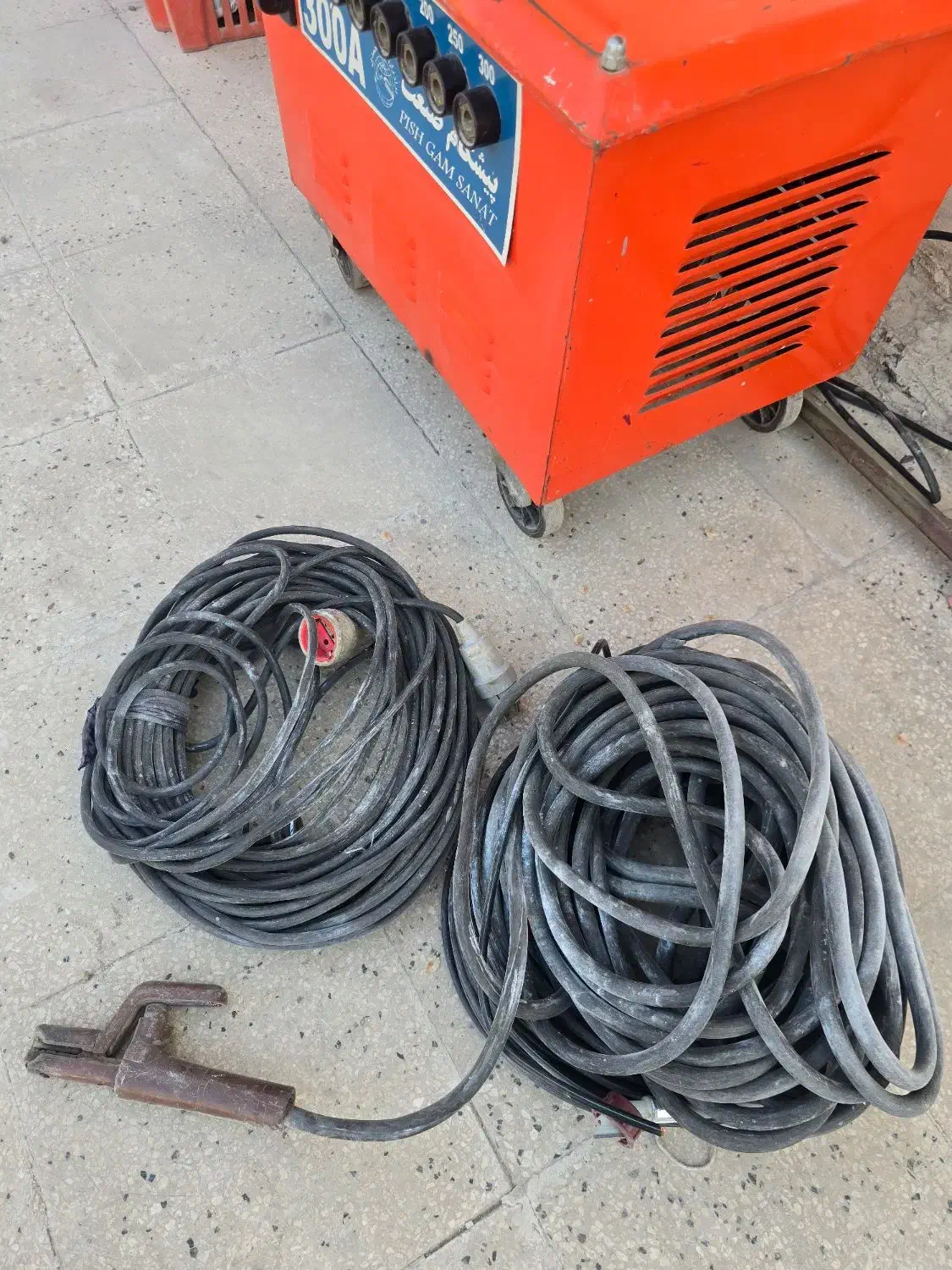 دستگاه جوش ۳۰۰ امپر و باسکول دیجیتال|فروشگاه و مغازه|چهاردانگه (تهران), |دیوار