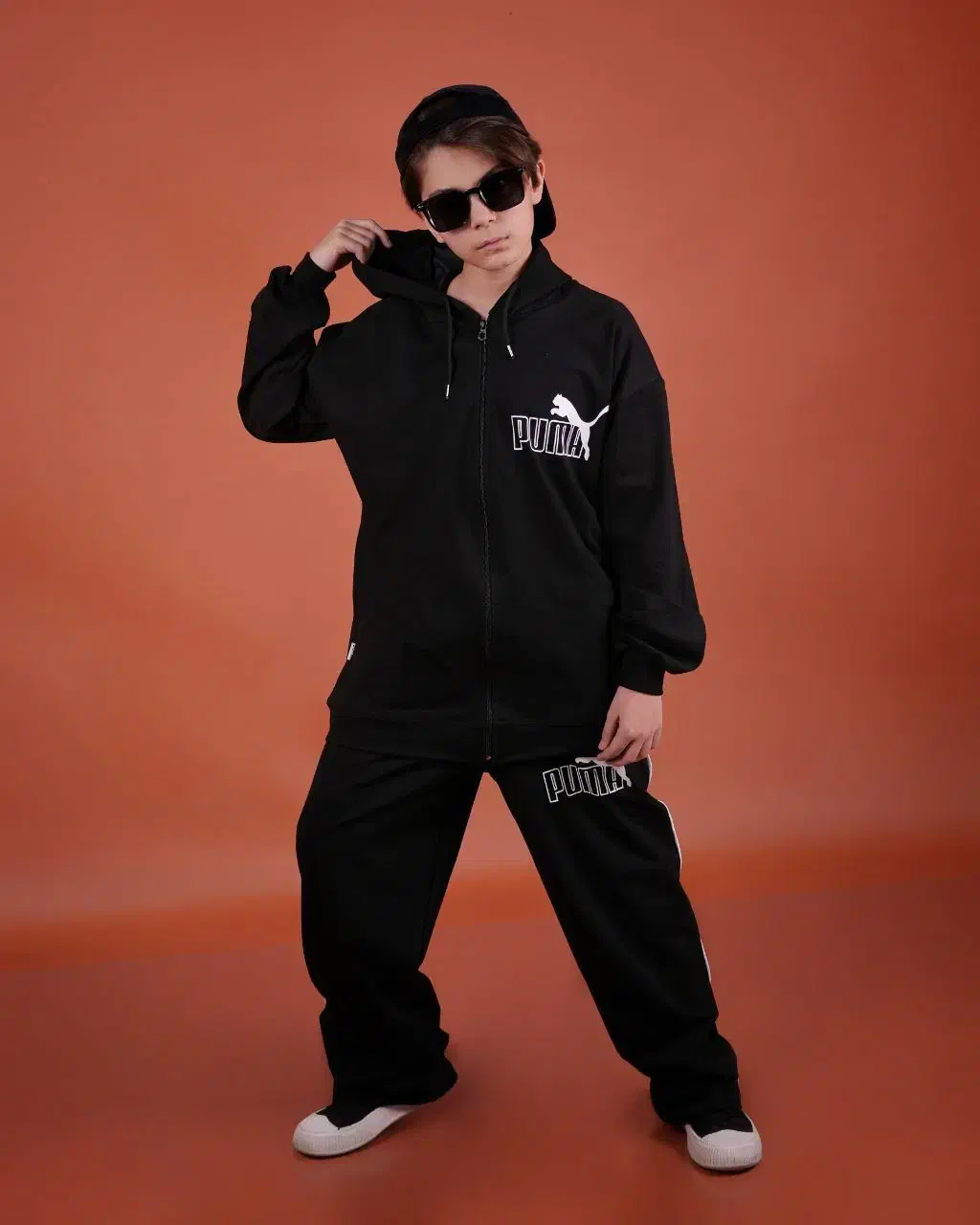 لباس یلدایی بچگونه|کفش و لباس بچه|سرخنکلاته, |دیوار