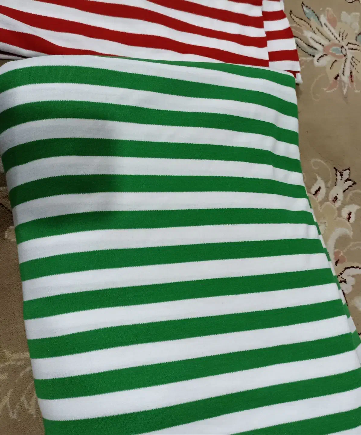 پارچه تریکو ۴متر ۸۰۰ هزارتومن عرض ۲/۴۰|لوازم خیاطی و بافتنی|قم, امامزاده ابراهیم|دیوار