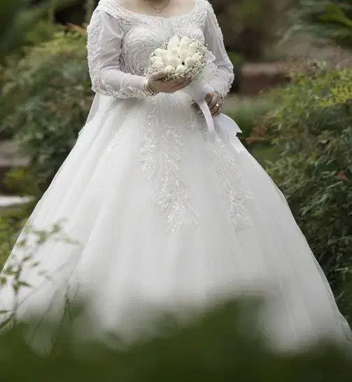 لباس عروس|لباس|صومعه‌سرا, |دیوار