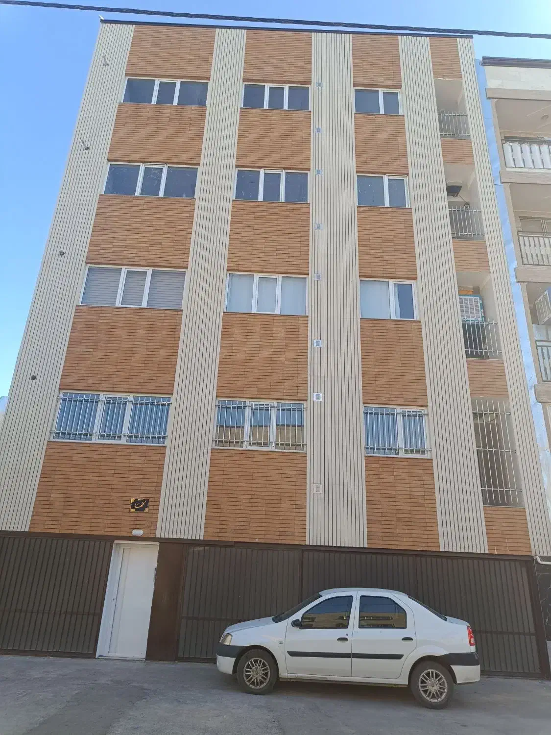 فروش آپارتمان تازه ساز 72 متری وام دار شهرک مدنی|فروش آپارتمان|همدان, |دیوار