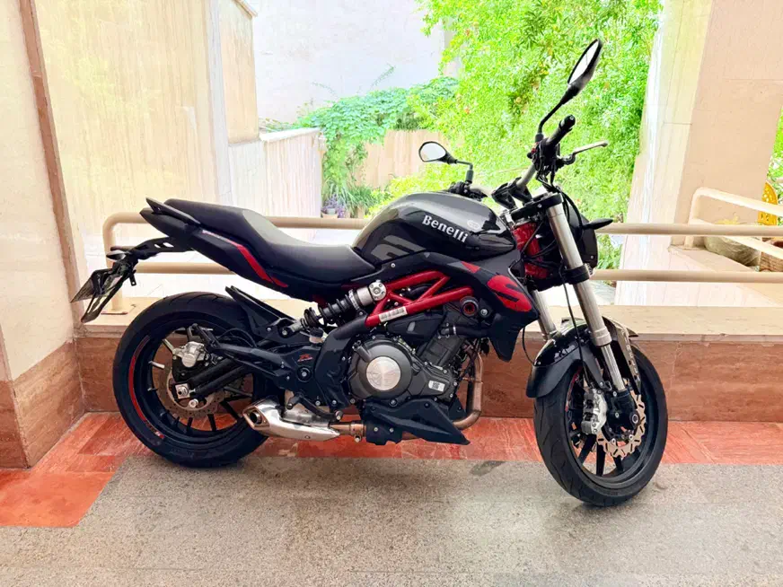 بنلی ۳۰۰ دوسیلندر مدل ۱۴۰۳|موتورسیکلت|تهران, شهران شمالی|دیوار