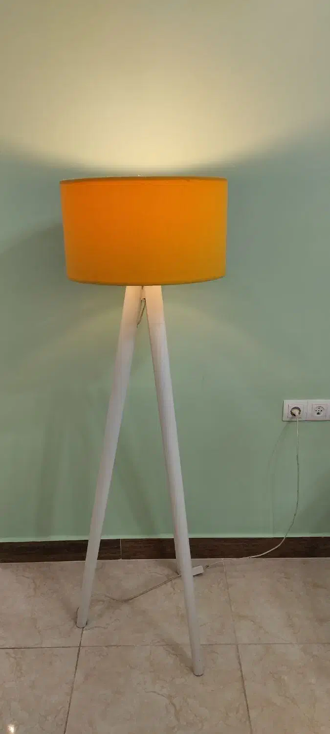 چراغ|چراغ خواب و آباژور|فومن, |دیوار