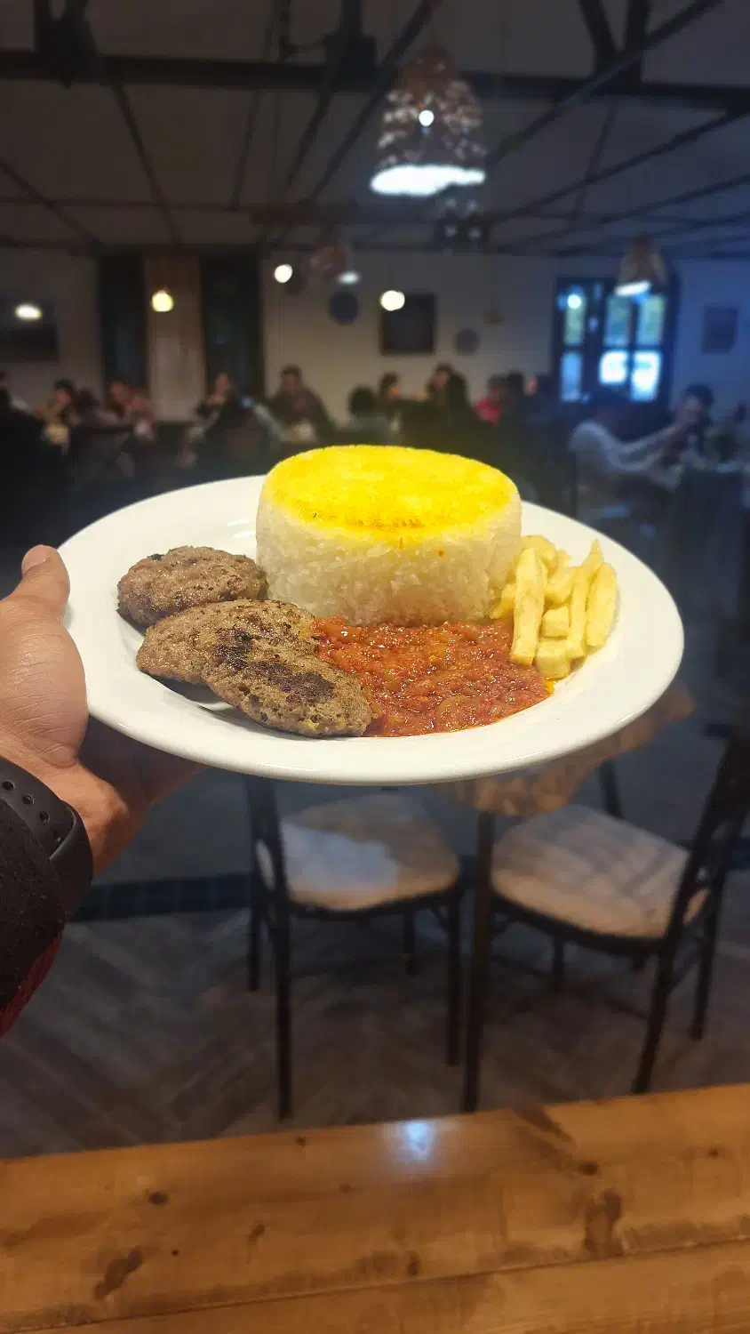 سالندار|استخدام خدمات فروشگاه و رستوران|اسالم, |دیوار