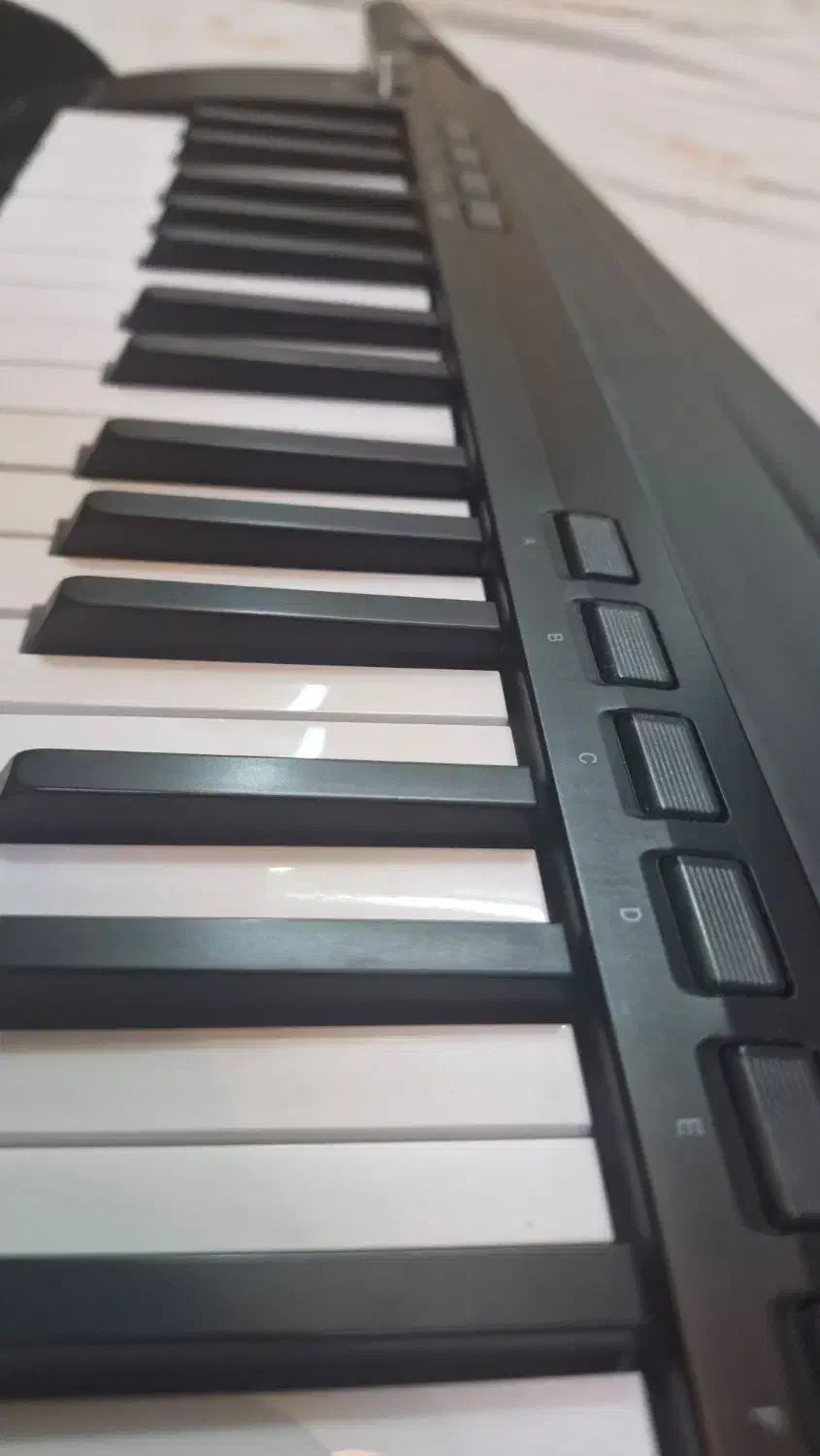 گیو ،کیتارکیتار، ارگ،کیبورد|پیانو، کیبورد، آکاردئون|قم, بکایی|دیوار