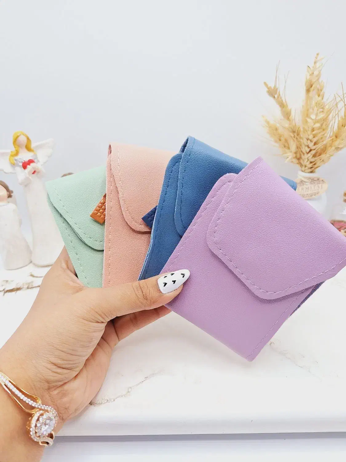 ست مانیکور و پدیکور همراه با کیف چرمی(12تکه)|آرایشگاه و سالنهای زیبایی|میان ولایت, |دیوار