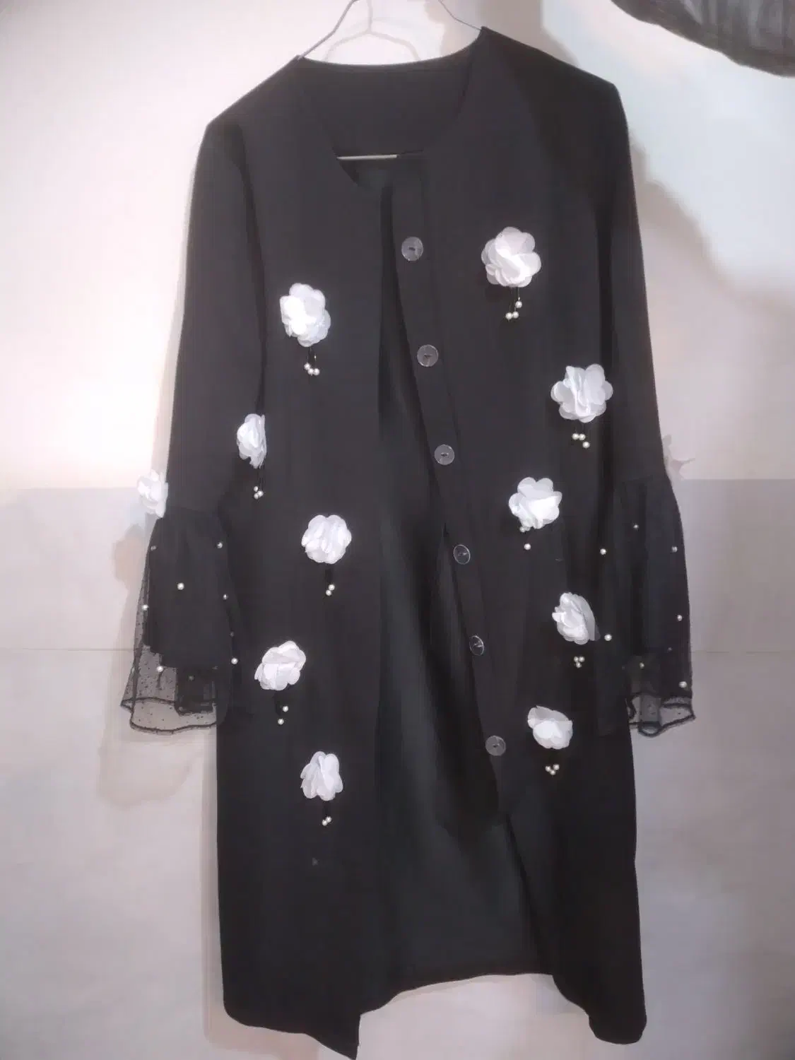 مانتو|لباس|اصفهان, هفتون|دیوار