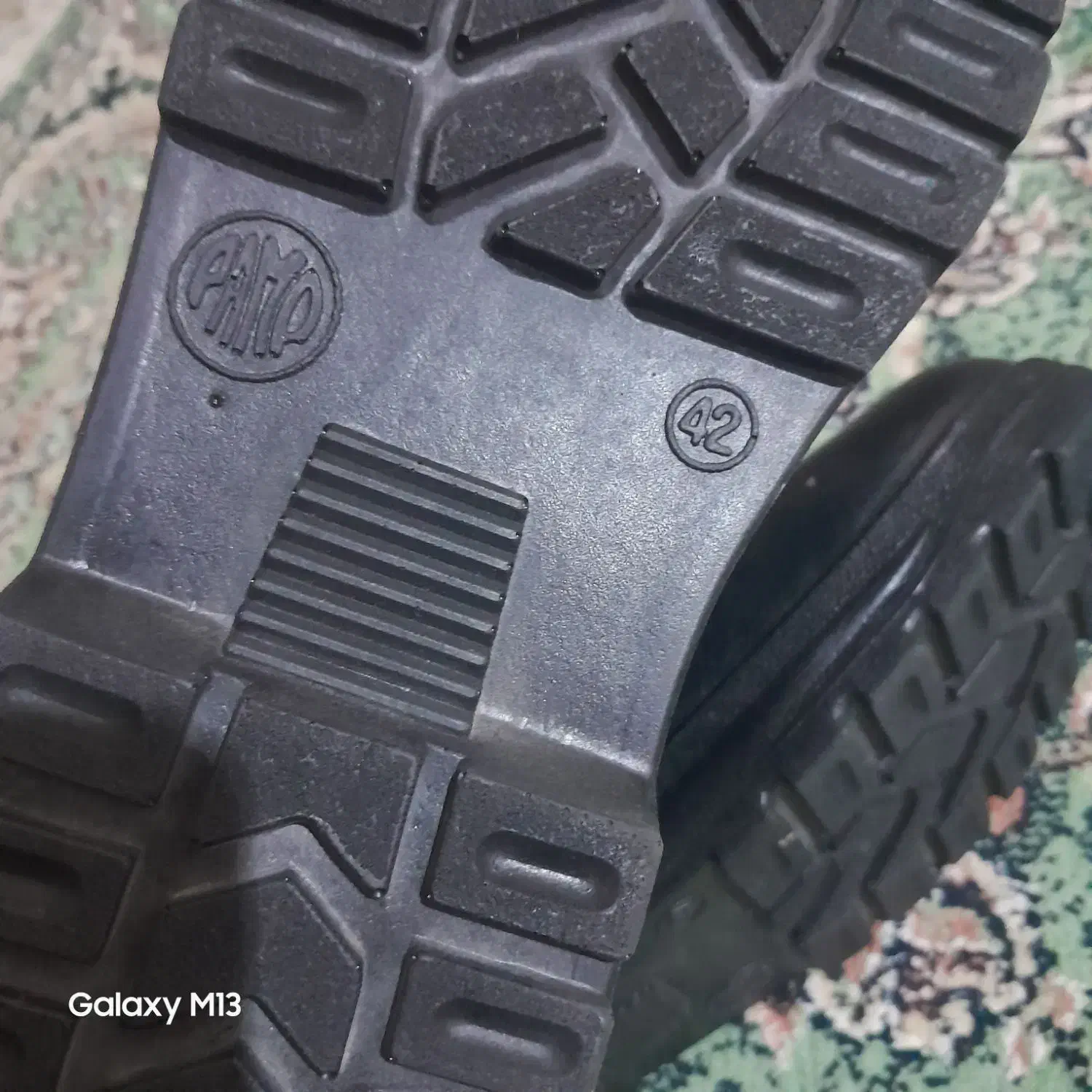 پوتین نظامی شماره ۴۲|کیف، کفش، کمربند|ایرانشهر, |دیوار