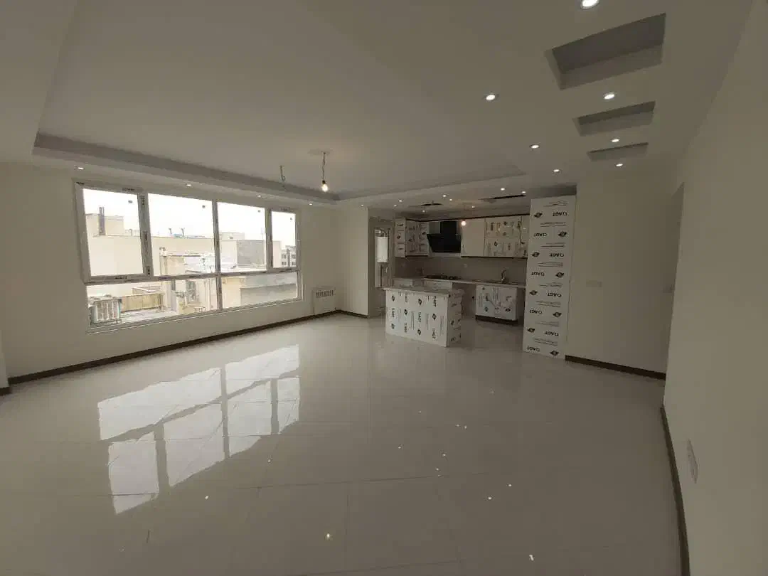 ۱۰۵متر/فول امکانات/سالن پردهخور/کلیدنخورده/تکواحدی