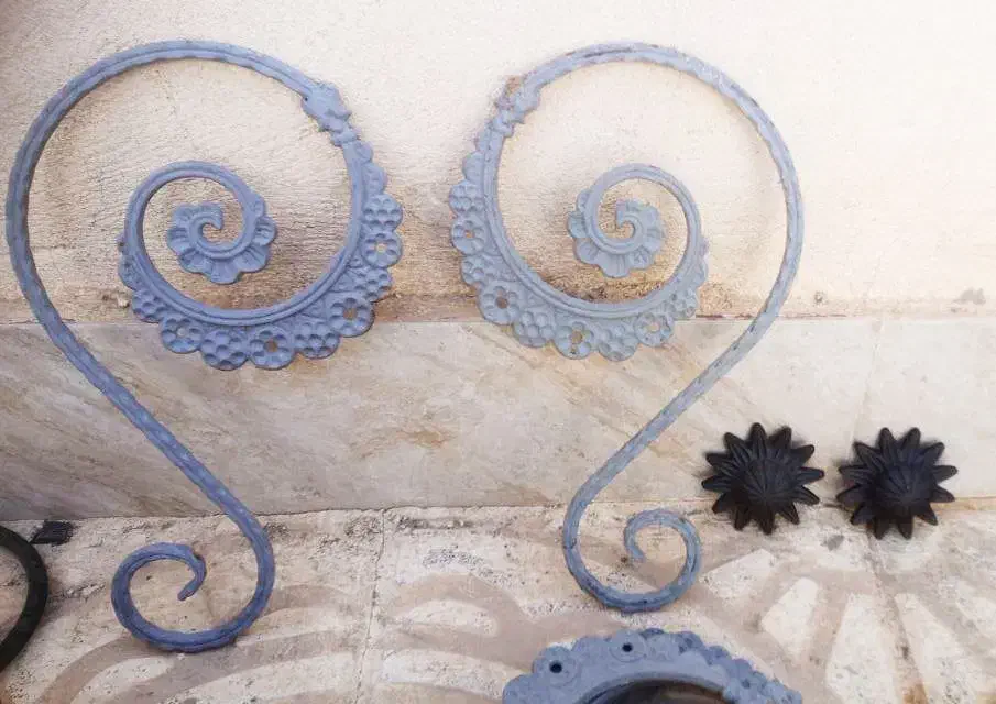 چند قطعه فرفورژه|مصالح و تجهیزات ساختمان|دامغان, |دیوار