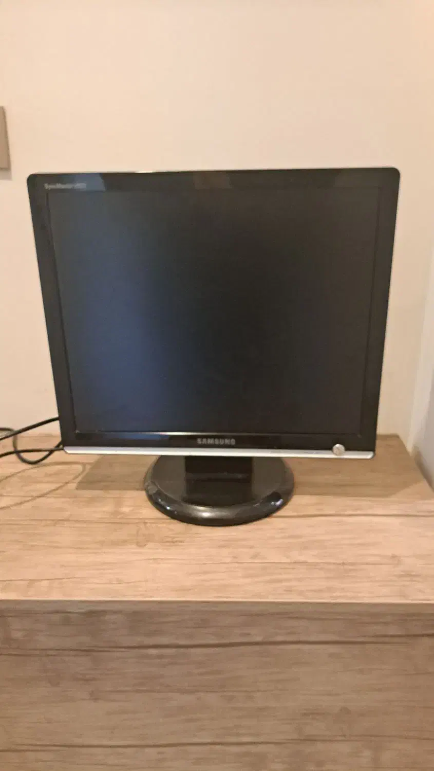 مانیتور سامسونگ مدل 1931 B|قطعات و لوازم جانبی رایانه|تهران, قزل قلعه|دیوار