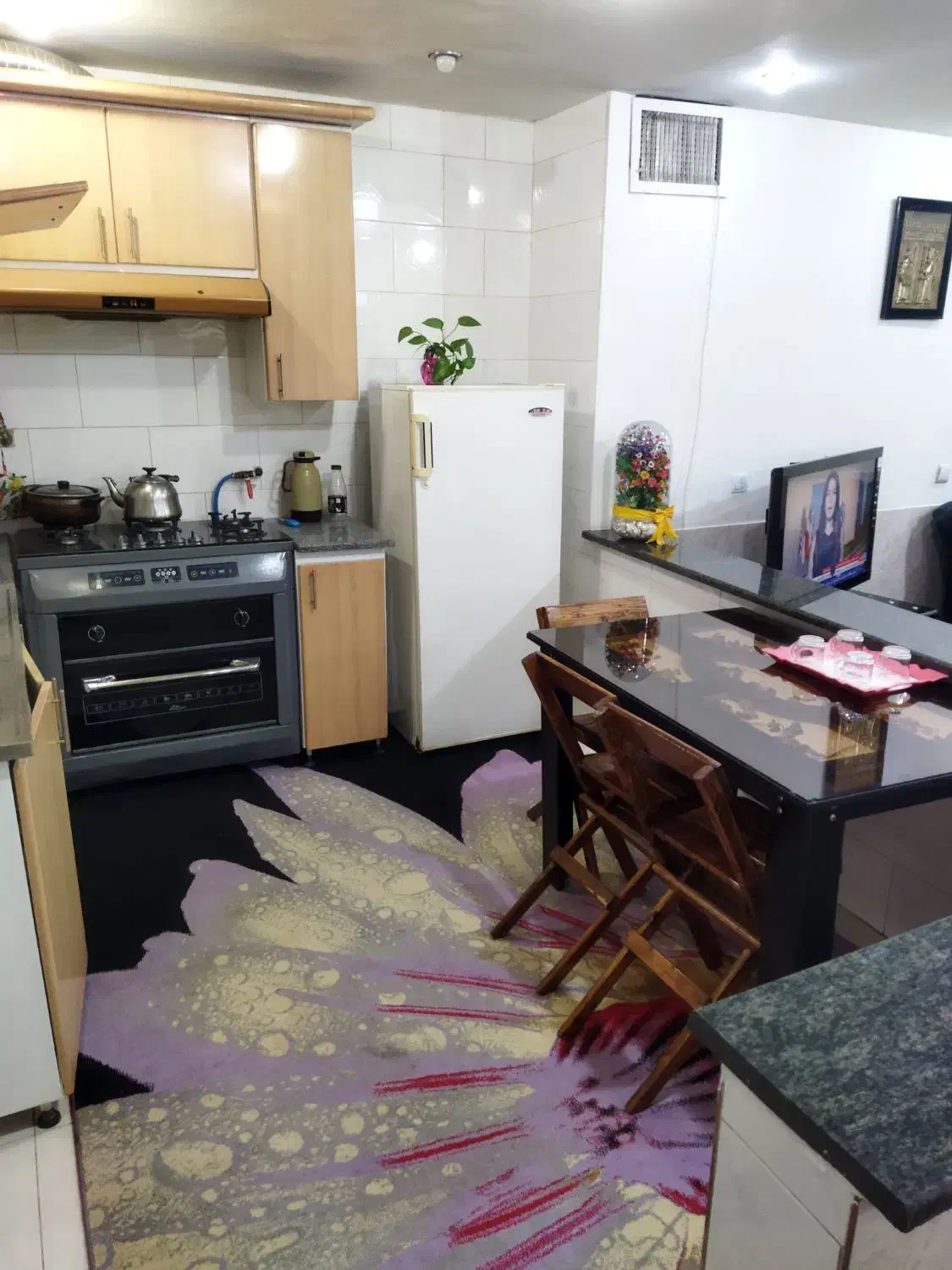 منزل مبله/  بالا شهر|اجارهٔ کوتاه‌مدت آپارتمان و سوئیت|مرودشت, تامین اجتماعی‎|دیوار