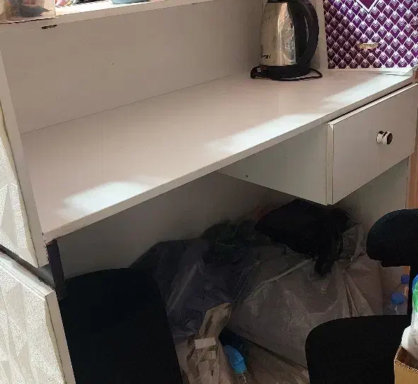 میز کانتر بسیار تمیز و مرتب|دفتر کار|گرگان, |دیوار