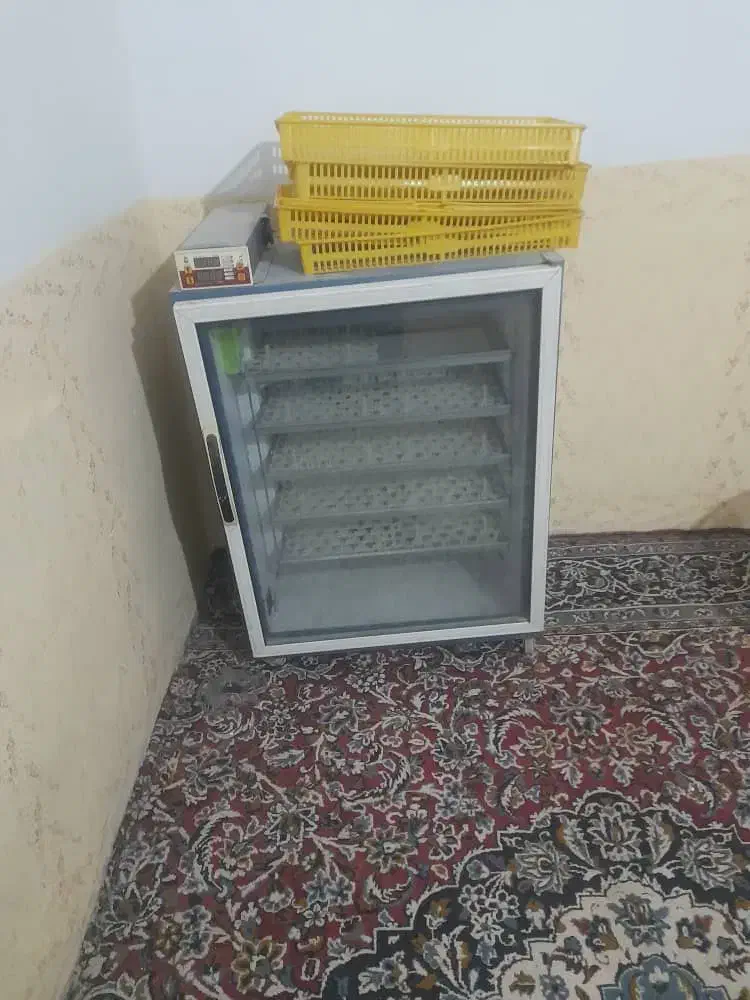 یک عدد دستگاه جوجه کشی ۴۲۰ تایی  بفروش می‌رسد|فروشگاه و مغازه|زابل, |دیوار