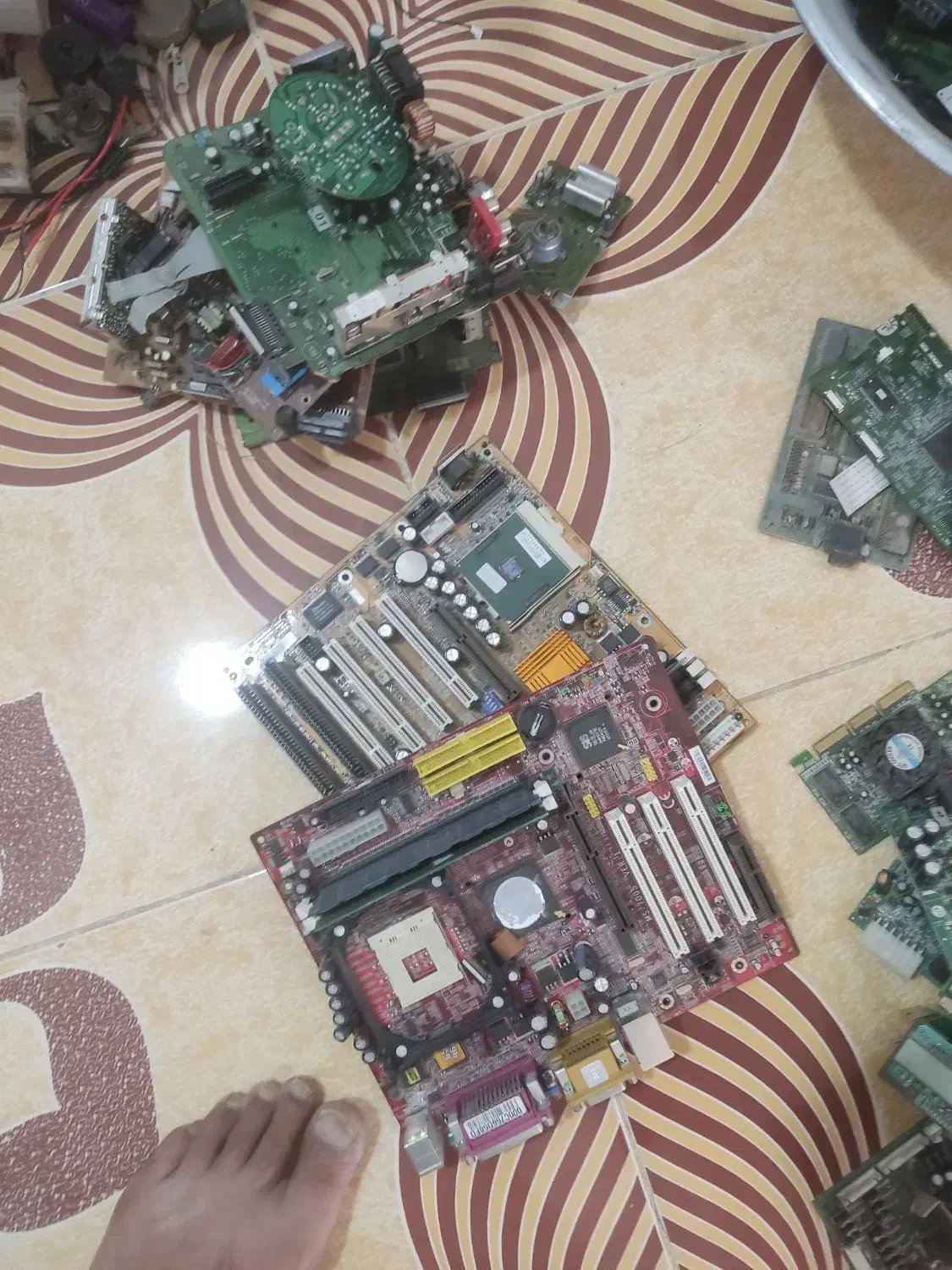 بردموباییل وکامپیوتر|قطعات و لوازم جانبی رایانه|هرند, |دیوار