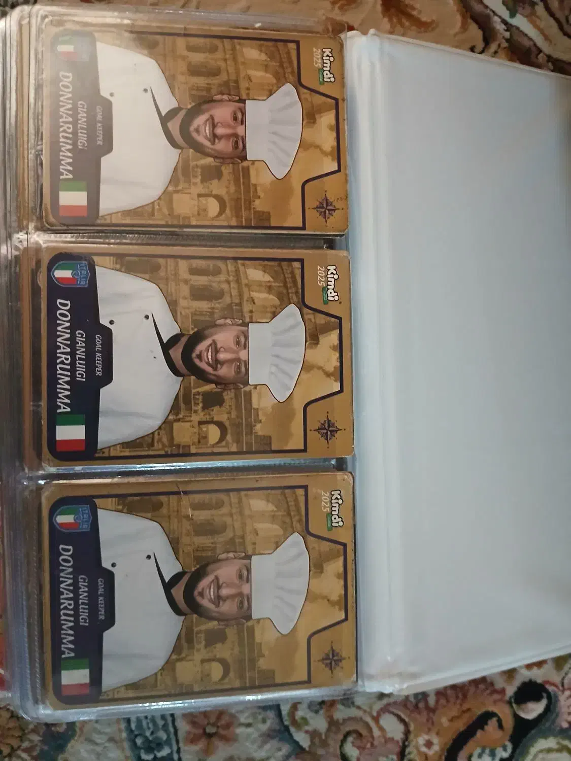 کیمدی|اسباببازی|ری, علایین|دیوار