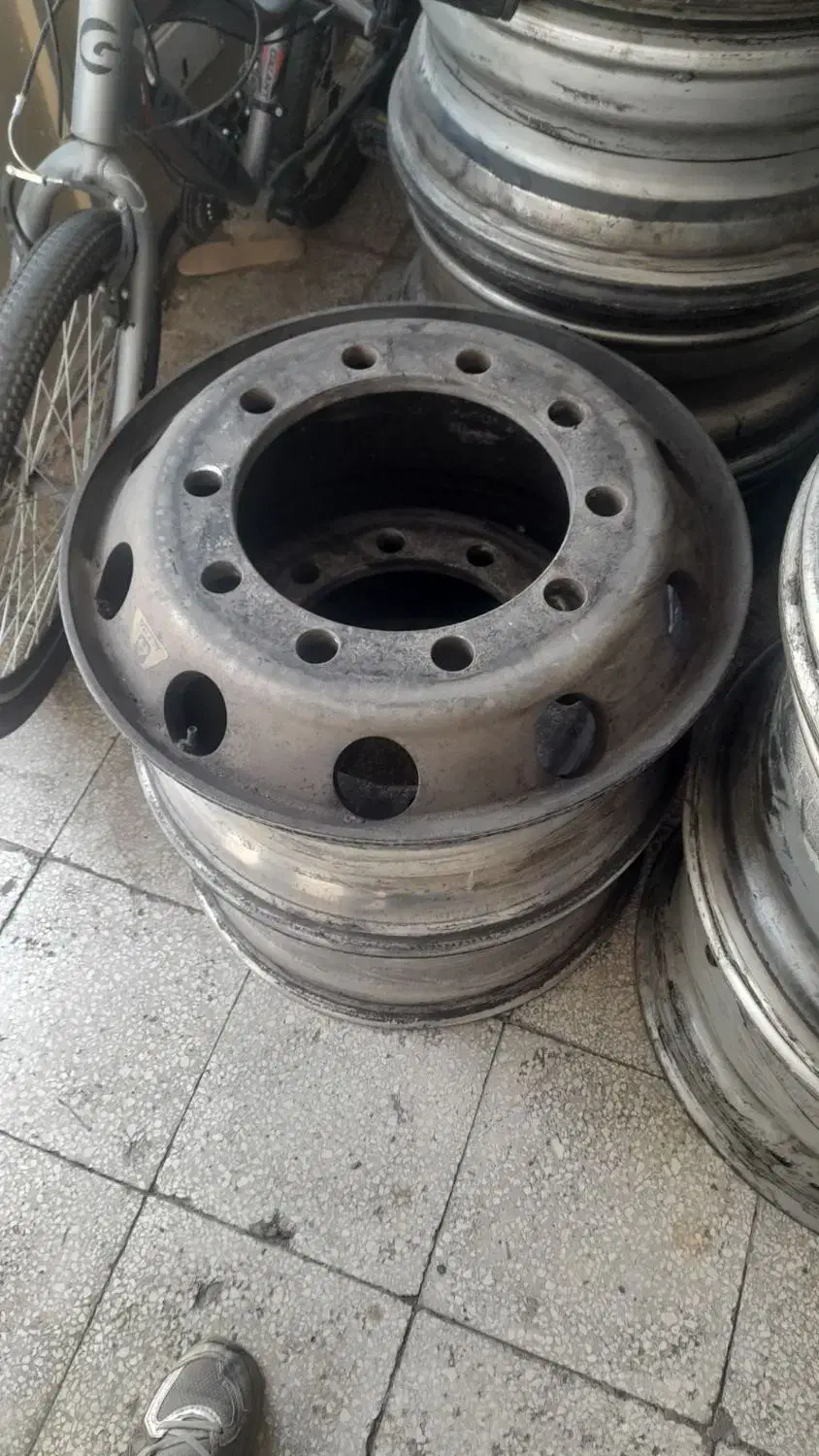 رینگ 315و385تریلی آلمانی|قطعات یدکی و لوازم جانبی|سبزوار, قصبه غربی|دیوار