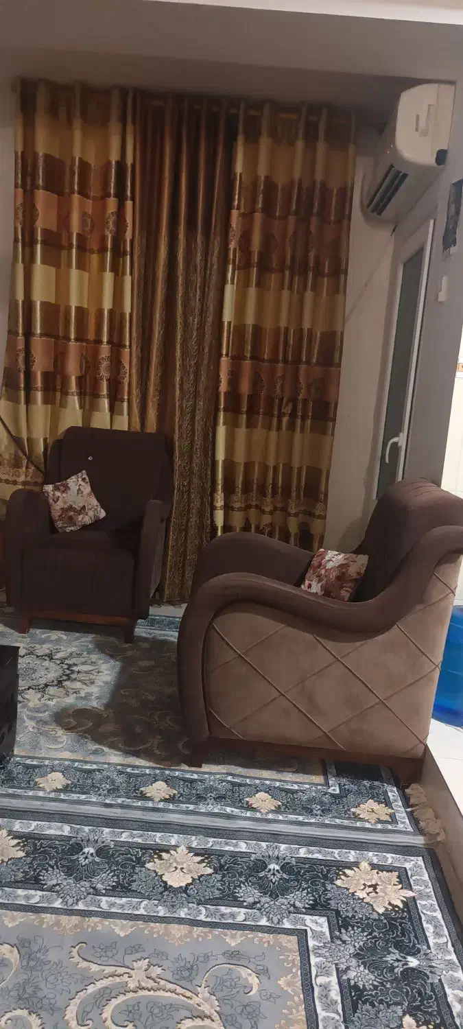 یک دست مبل هفت نفر در حد نو|مبلمان خانگی و میز عسلی|قشم, |دیوار