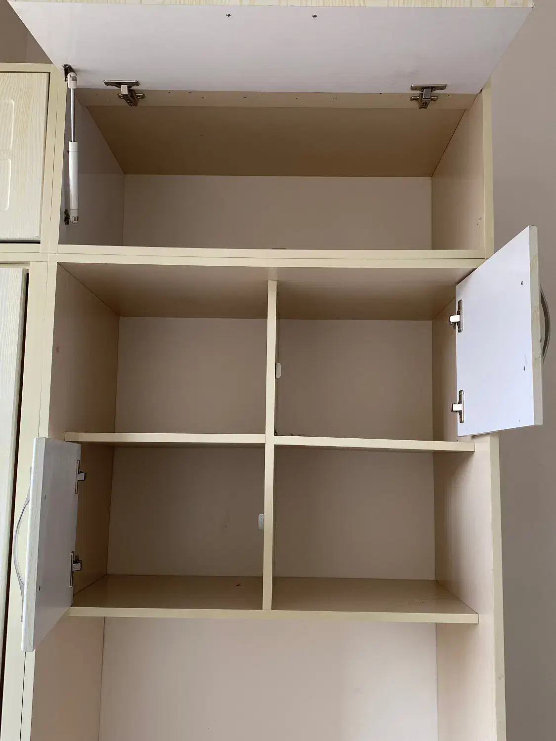 ست میز تحریر و تخت تا شو ممبران|تخت و سرویس خواب|تهران, هفده شهریور|دیوار