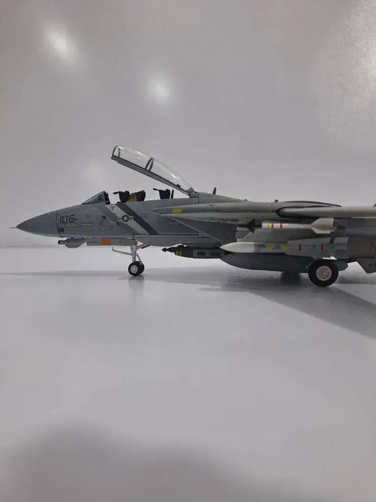 ماکت هواپیما جنگنده F-14 تامکت نیروی دریایی امریکا|کلکسیون و سرگرمی|تهران, جوادیه|دیوار