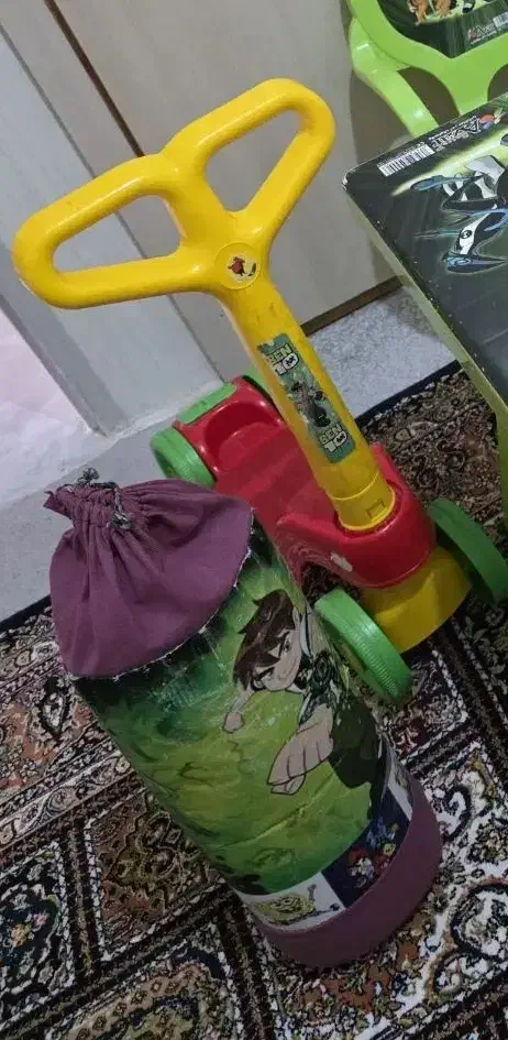 اسکوتر|اسباب و اثاث بچه|رشت, منظریه|دیوار