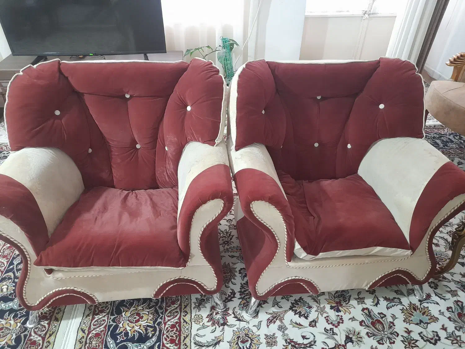 پشتی و مبل|مبلمان خانگی و میز عسلی|تربتحیدریه, قائم|دیوار