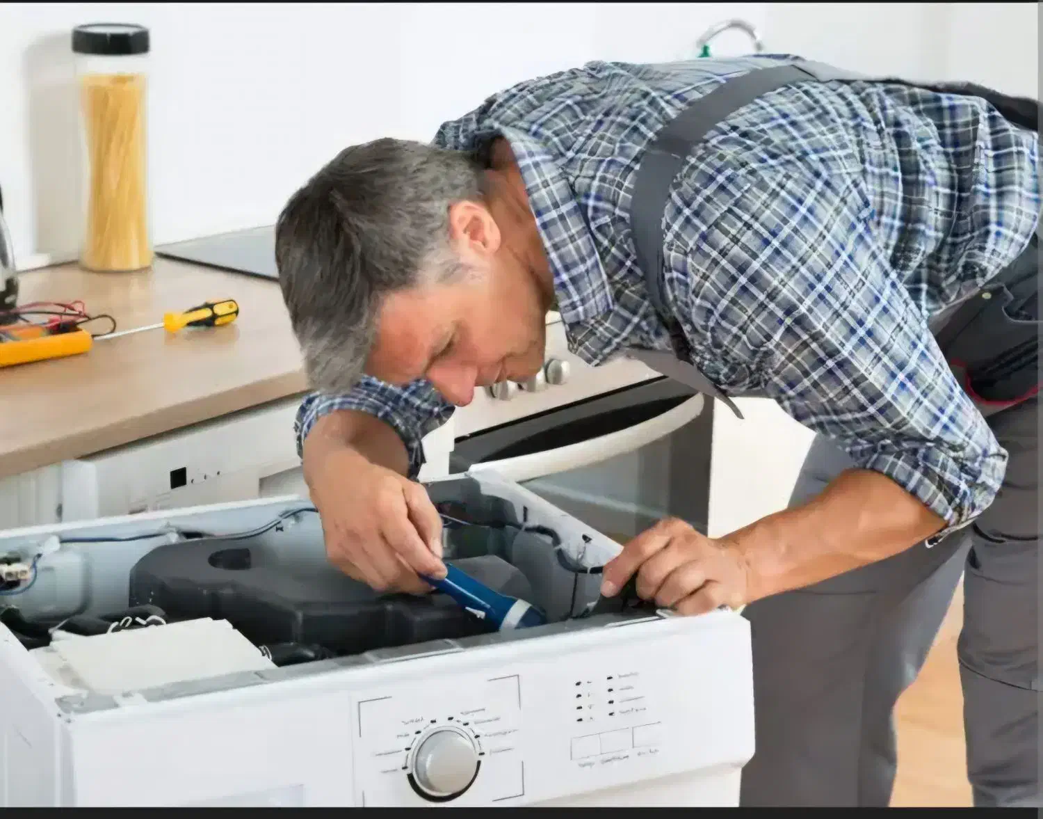 تعمیرات لوازم خانگی برقی  و انواع برد لوازم خانگی|خدمات پیشه و مهارت|سبزوار, بیهق شرقی|دیوار