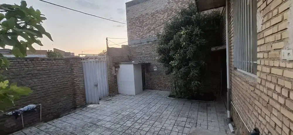 ویلایی ۱۵۰متری سند۶دانگ محدوده ابوریحان قیمت مناسب|فروش خانه و ویلا|آزادشهر, |دیوار