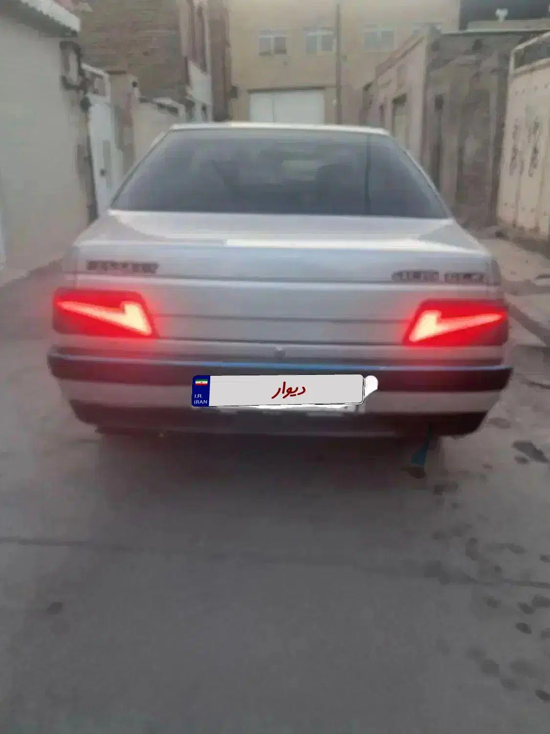 پژو ۴۰۵ استثنایی اخر ۹۸ بدون رنگ شاسی وسینی پلمپ|خودرو سواری و وانت|مشهد, گلشور|دیوار
