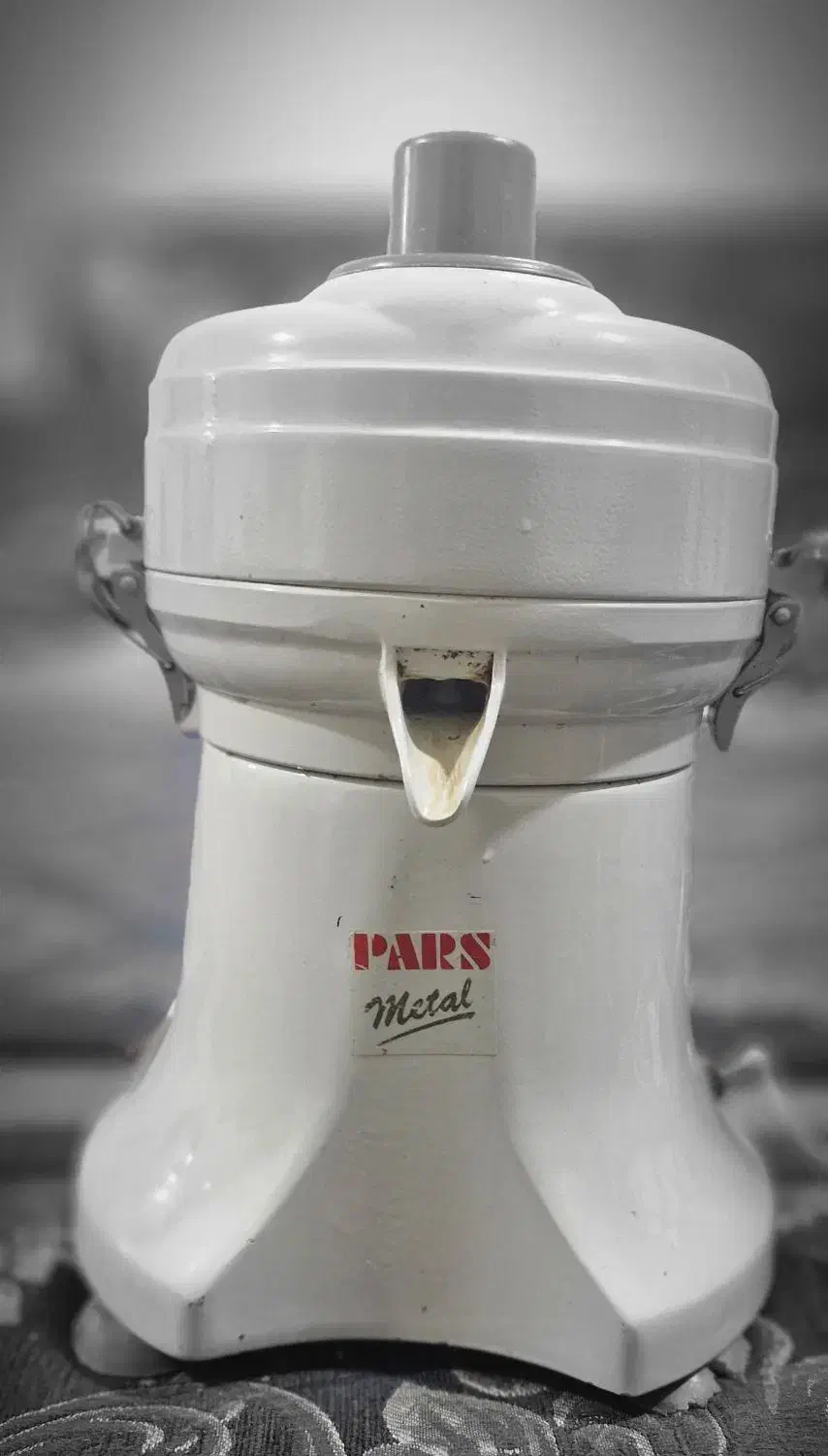 آبمیوه گیری قدیمی|آبمیوه‌گیر و آب‌مرکبات‌گیر|اصفهان, جلالیه|دیوار