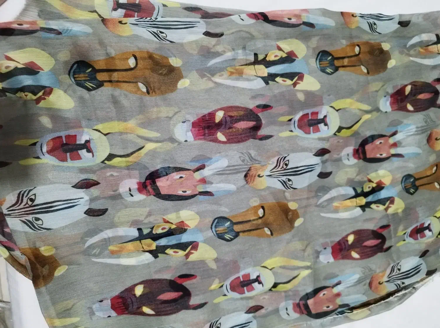 پارچه لباسی|لوازم خیاطی و بافتنی|خرمآباد, |دیوار