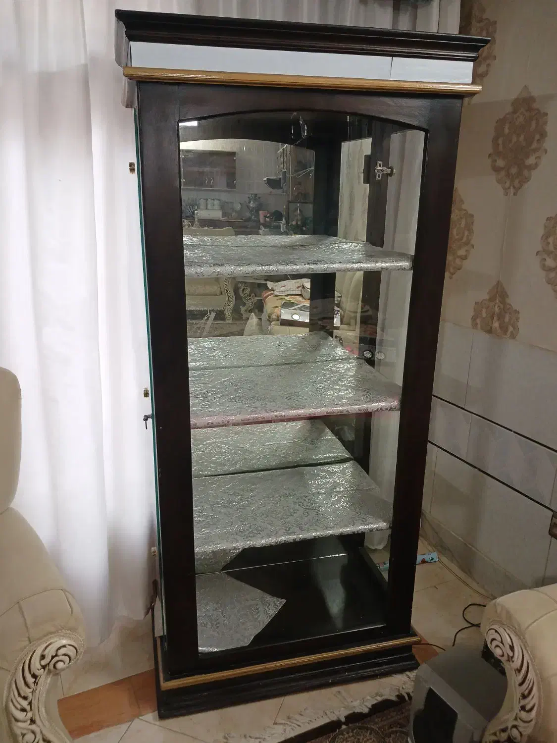 ویترین|بوفه، ویترین، کنسول|اصفهان, ارغوانیه|دیوار