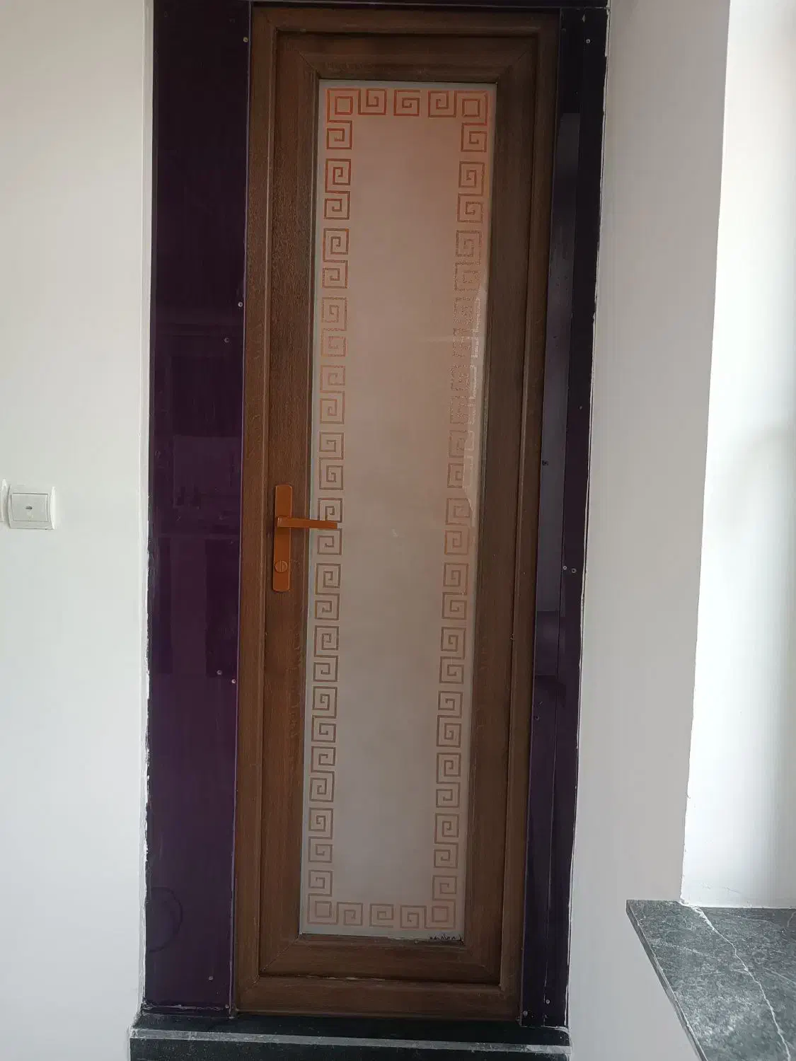 پنجره دوجداره یو پی وی سی|خدمات پیشه و مهارت|سمنان, |دیوار