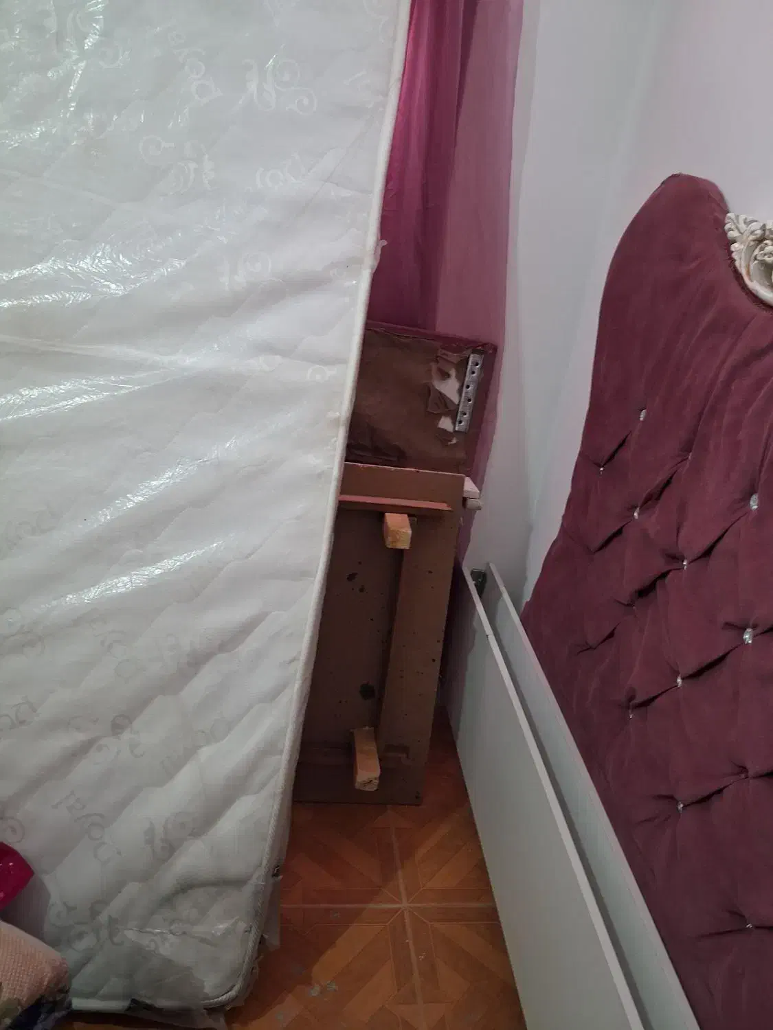 تخت خواب|تخت و سرویس خواب|پاکدشت, حصار امیر|دیوار