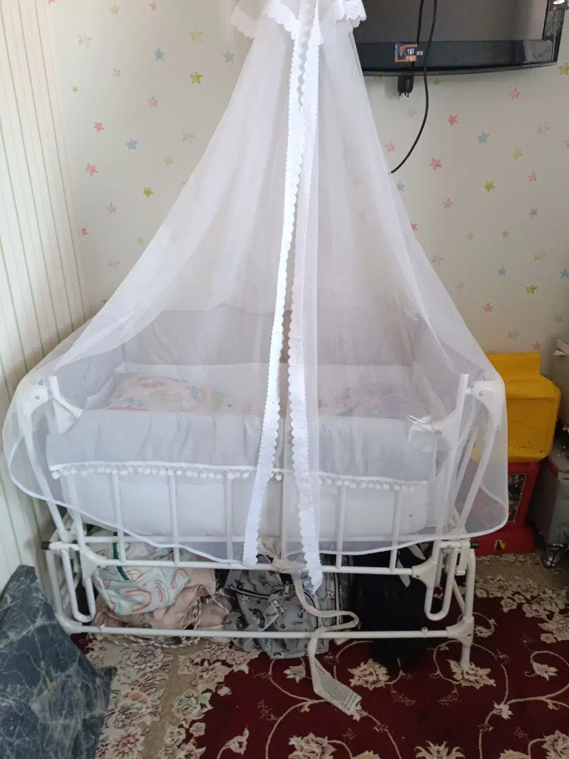 فروش گهواره|تخت و صندلی بچه|بیرجند, |دیوار