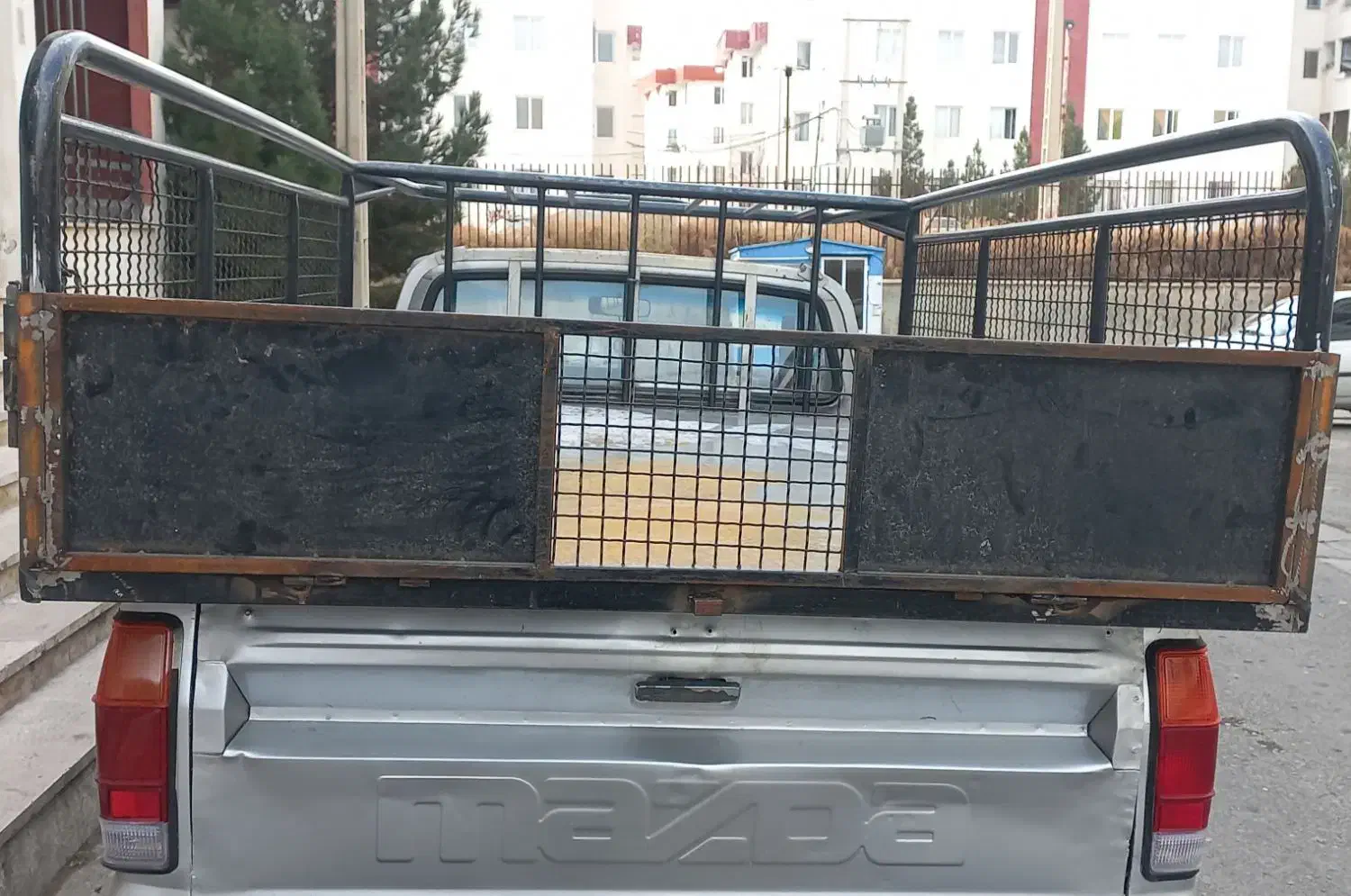 حمل بار با وانت مزدا کفی مبلی در کیانمهر|خدمات حمل و نقل|چهارباغ, |دیوار