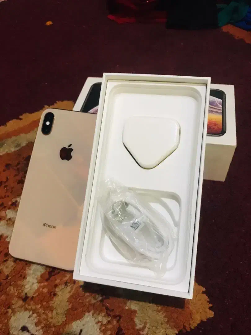 گوشیxs max256تمیز(زیرقیمت)درحد آک|موبایل|تهران, سلسبیل جنوبی|دیوار